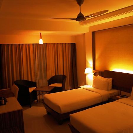 Kapila Business Hotel Pune Eksteriør bilde