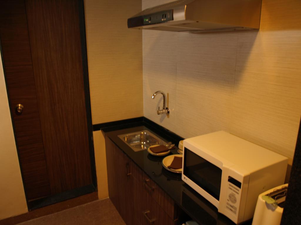 Kapila Business Hotel Pune Eksteriør bilde