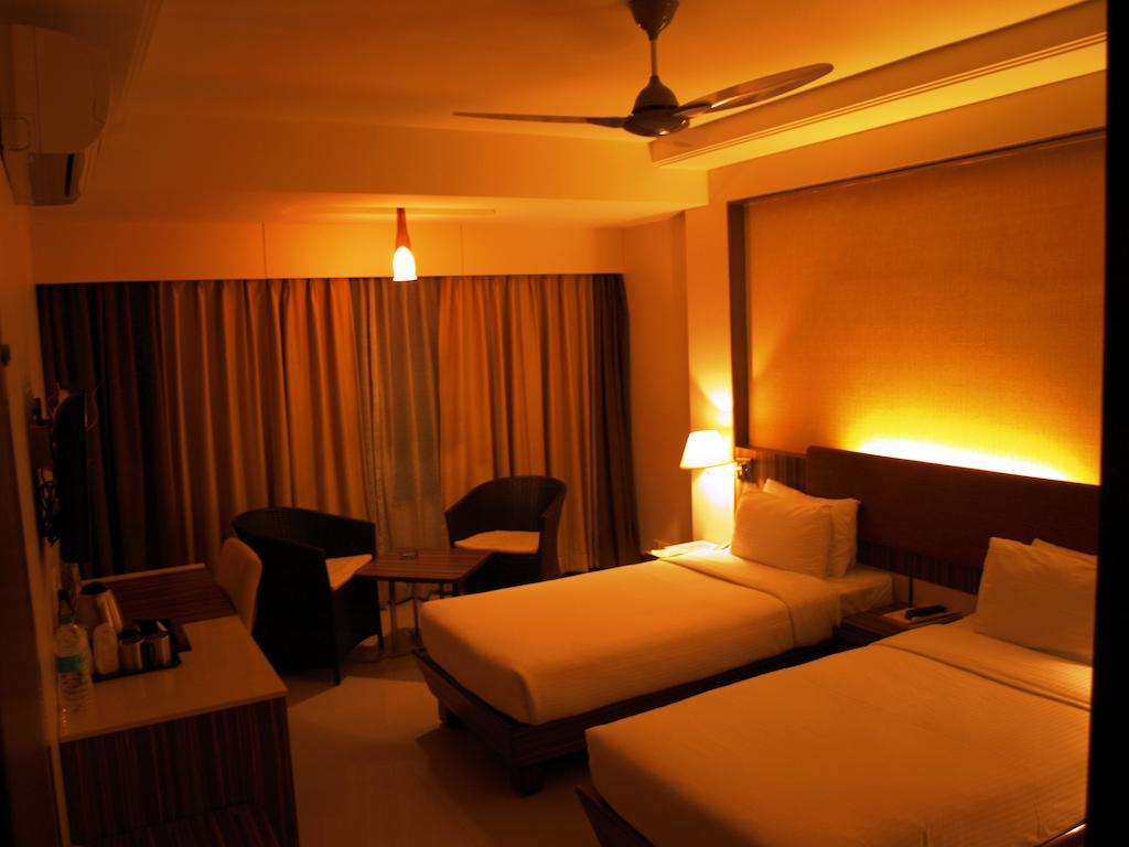 Kapila Business Hotel Pune Eksteriør bilde